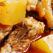 Beef Stew With Chunky Tomatoes And Potatoes 西红柿土豆烧牛肉