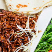 Shredded Pork In Beijing Soybean Sauce with Mini Pancakes 京酱肉丝